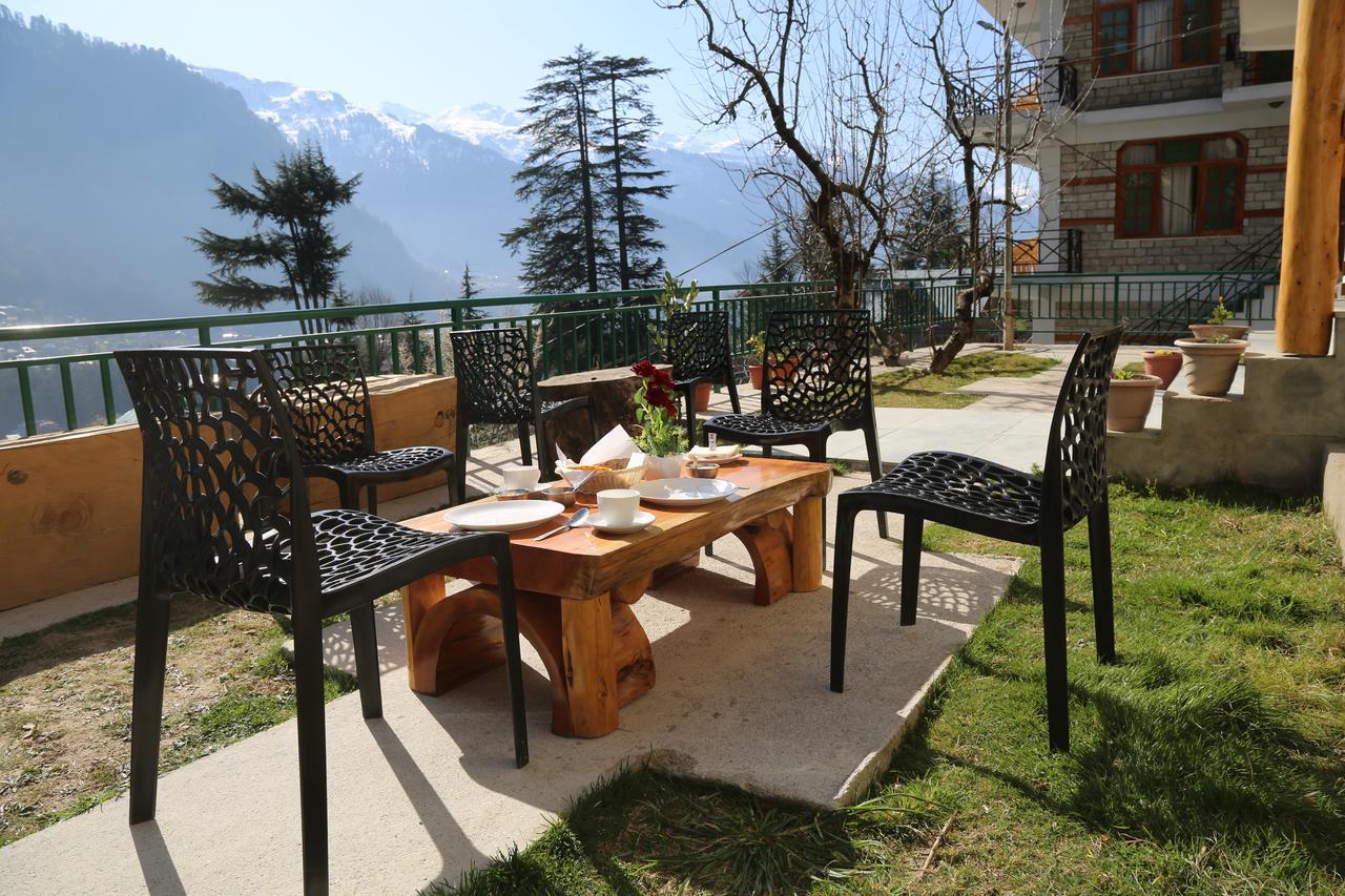 Hotel Mountain Trail Manali Экстерьер фото