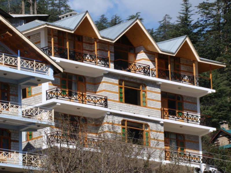 Hotel Mountain Trail Manali Экстерьер фото